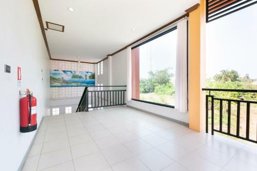 Aparthotel Oyo 732 Juthamas Hotel