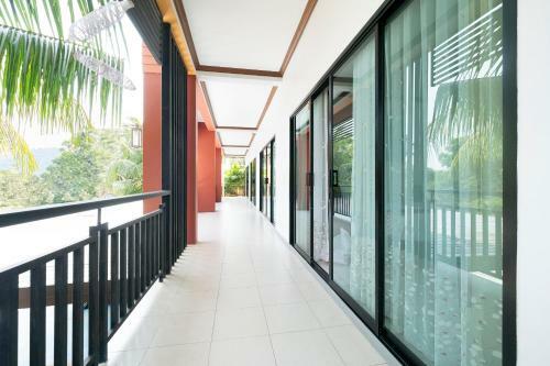 Aparthotel Oyo 732 Juthamas Hotel