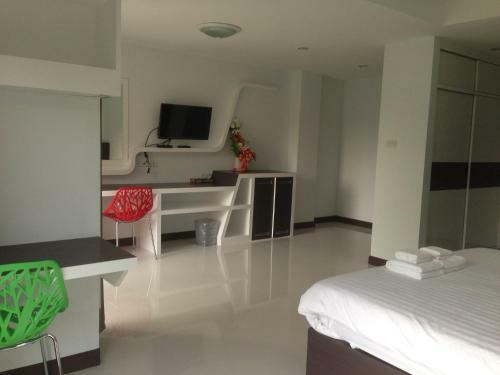 Praiyanan Place Hotel