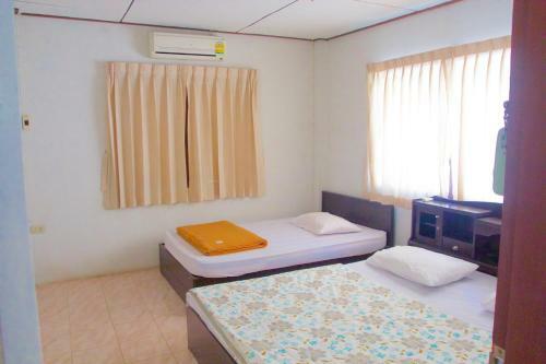 Hotel Sichang Shine Khao Resort