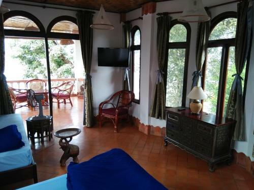 Hostal Mut Mee Garden Guest House