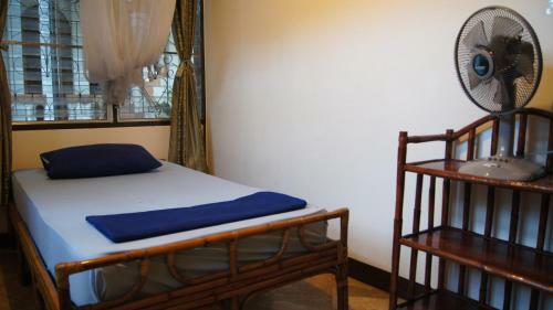 Hostal Mut Mee Garden Guest House