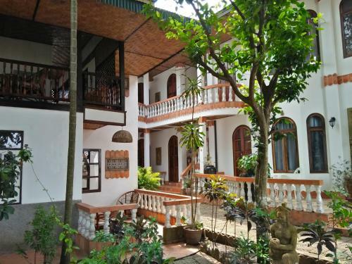 Hostal Mut Mee Garden Guest House