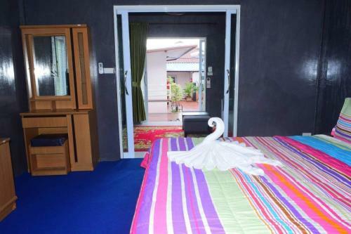 Hotel Baan Sabaijai Resort