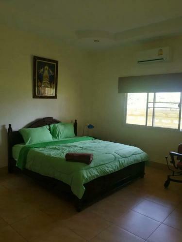 Hotel Baan Sabaijai Resort