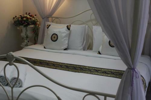 Hotel White Elephant Resort