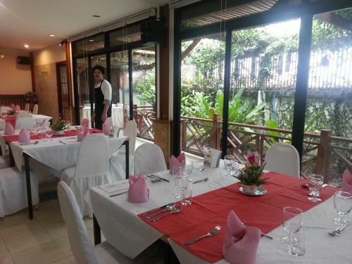 Dusit Hotel