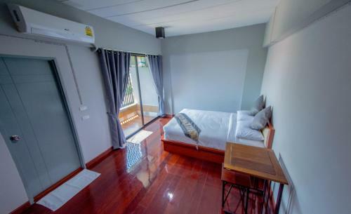 Hotel Na Siri Lake View