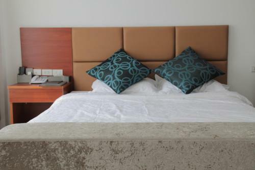 Hostal Z.h.p Hotel