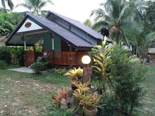 Hotel Baan Kon Kan Resort