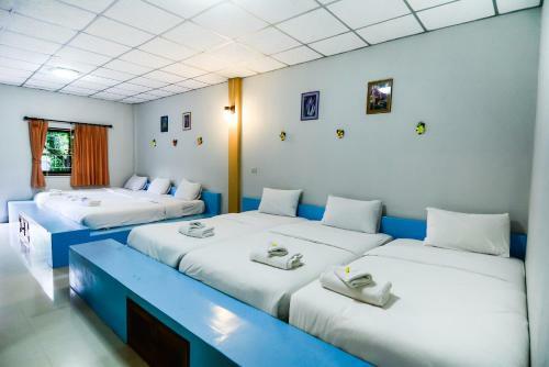 Hotel Tanaosri & Creekside Resort