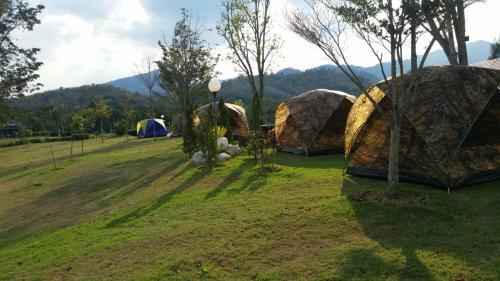 Hotel Tanaosri & Creekside Resort