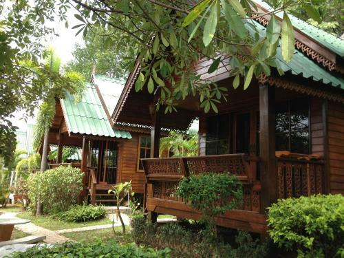 Hotel ?baan Ing Khao Resort