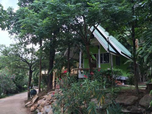 Hotel ?baan Ing Khao Resort