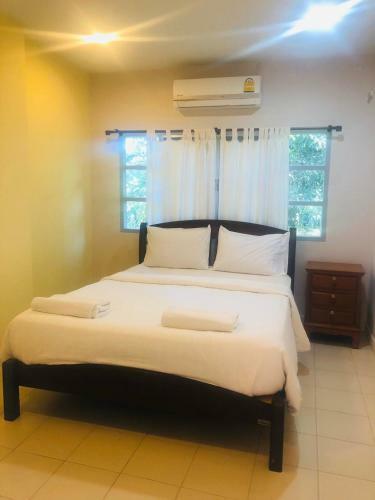 Hotel Petch Rim Tan Resort