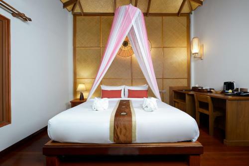 Hotel Pingchan Koh Phangan Beachfront Resort