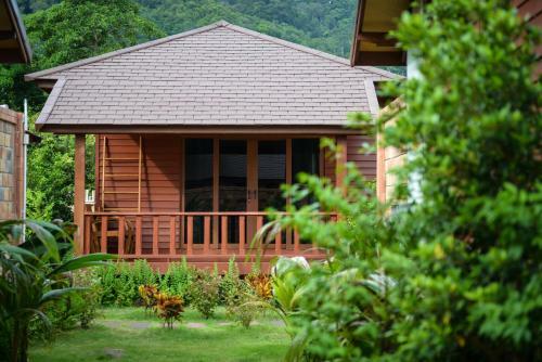 Hotel Pingchan Koh Phangan Beachfront Resort