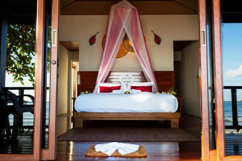 Hotel Pingchan Koh Phangan Beachfront Resort
