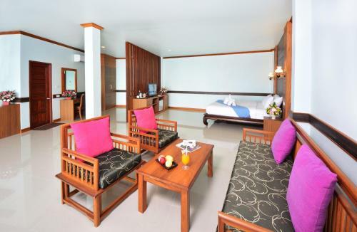 Hotel Haad Yao Bayview Resort & Spa