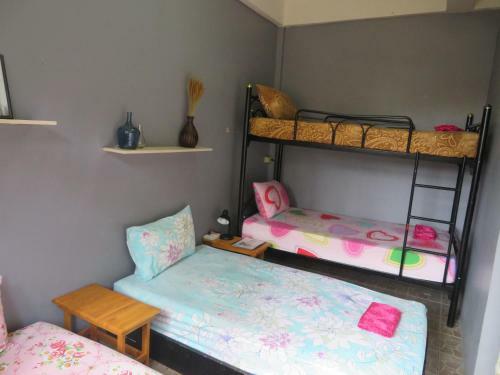 Hostal Same Same Guesthouse, Bar & Restaurant