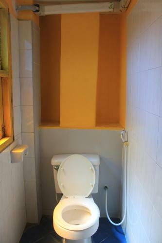 Hostal Baan Talay Guesthouse