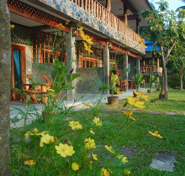 Hotel Wonderland Healing Center