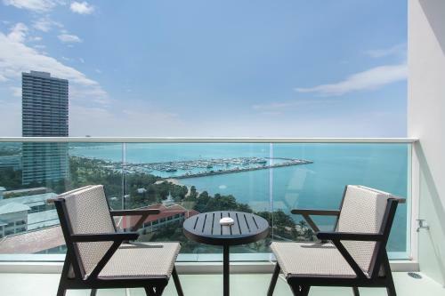 Hotel White Sand Beach Residences Pattaya