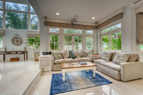 Exclusive Beachfront Villa By Pearl Property