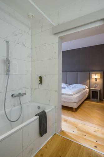 Hotel H�tel Du Th��tre