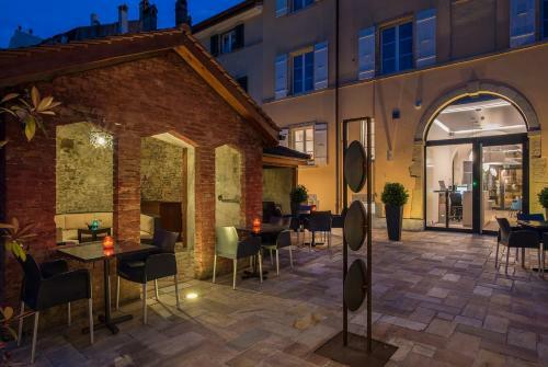 Hotel H�tel Du Th��tre