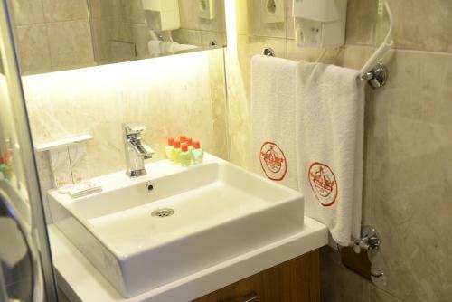 Murat Sezgin Park Prestij Hotel