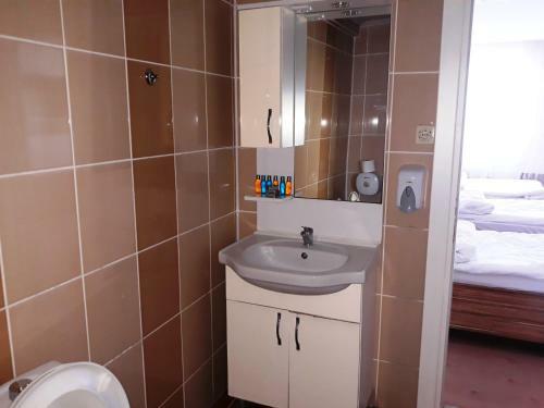 Dilmac Hotel