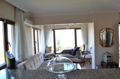 Snow Hill Boutique Hotel And Apart