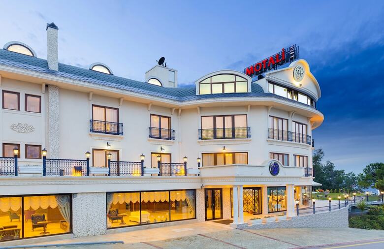 Motali Life Hotel