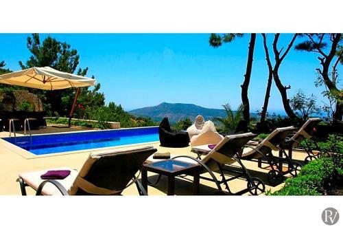 Islamlar Villa Sleeps 10 Pool Air Con Wifi