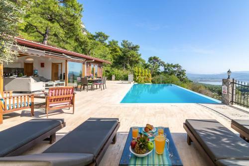 Kuyucak Villa Sleeps 6 Pool Air Con Wifi