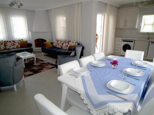 Villa Ebru 4 Bedrooms