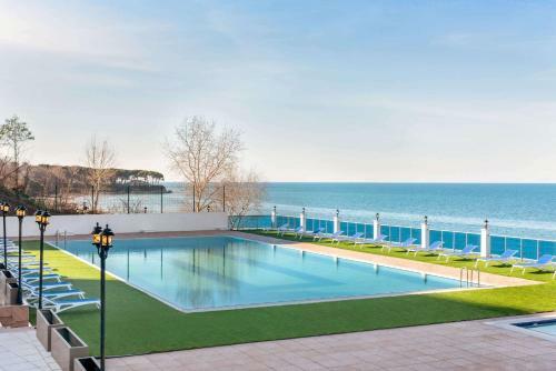Hotel Ramada Resort By Wyndham Unye