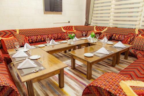 Hostal ?ehrazat Kona?i