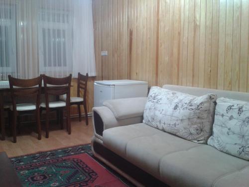 Apartamento Kurtar Suites-1