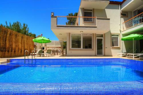 Private Villa Aldora