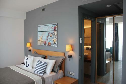 Port Marina Hotel
