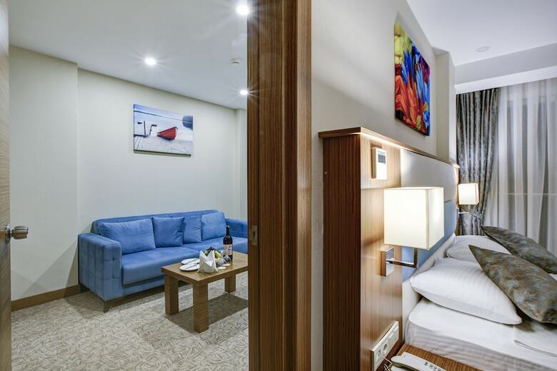 Marpessa Blue Beach Resort & Spa Hotel