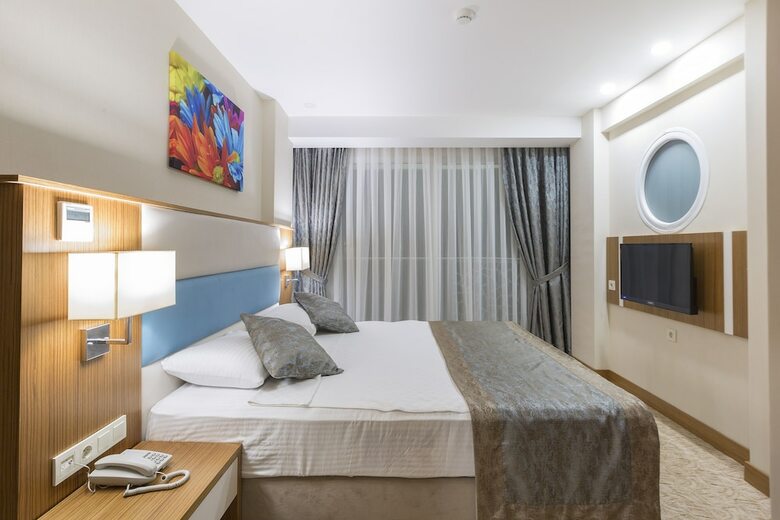 Marpessa Blue Beach Resort & Spa Hotel