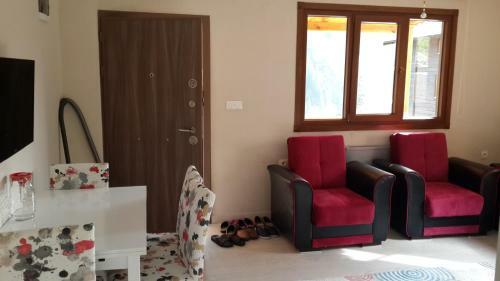 Yunuslar Apart