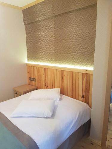Sis Hotel