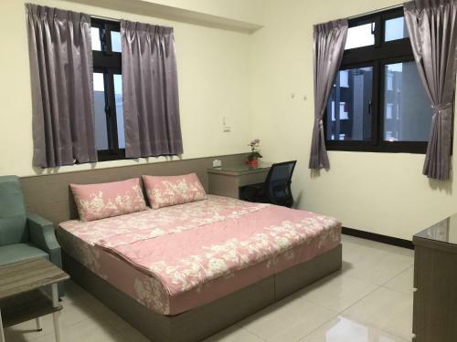 Hostal Emerald Diamond Building 1