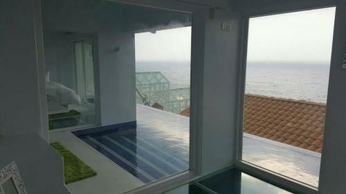 Hotel Ample Villa
