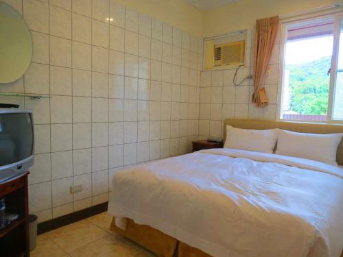 Bed & Breakfast Ez Stay Juifen(Ruifang Station)