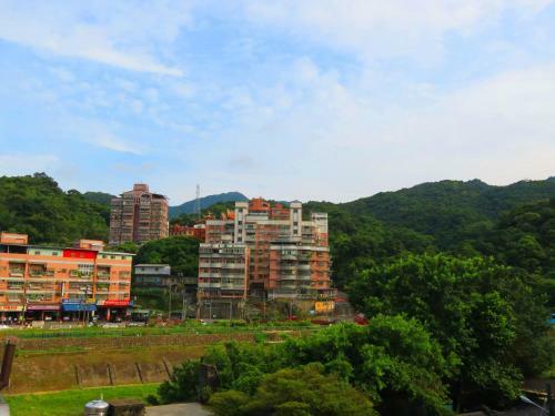 Bed & Breakfast Ez Stay Juifen(Ruifang Station)